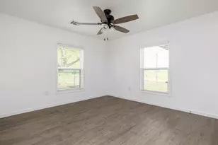 202 N Arendell, Gause, TX 77857 - Photo 16