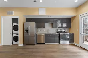 1800 E 4th St, Austin, TX 78702 - Photo 8