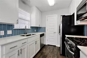 6205 Hyside Dr, Austin, TX 78723 - Photo 4