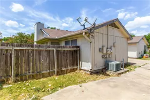 903 Hyridge St, Round Rock, TX 78664 - Photo 18