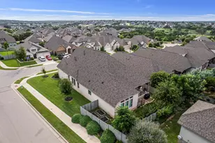 100 Indian Paintbrush Trl, Georgetown, TX 78628 - Photo 26