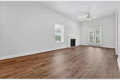 712 Graham Place #201, Austin, TX 78705 - Photo 12