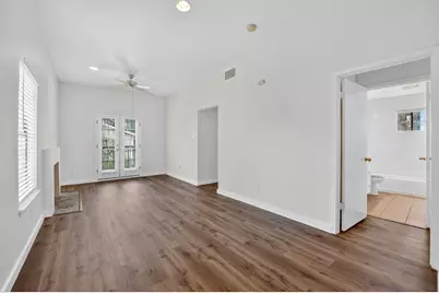 712 Graham Place #201, Austin, TX 78705 - Photo 24