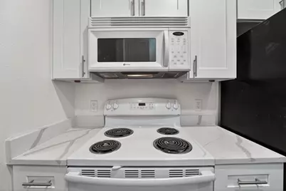 712 Graham Place #201, Austin, TX 78705 - Photo 8