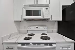 712 Graham Pl, Austin, TX 78705 - Photo 8