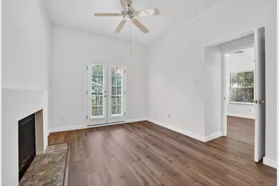 712 Graham Place #201, Austin, TX 78705 - Photo 14