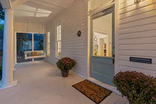 810 E 13th St, Austin, TX 78702 - Photo 36