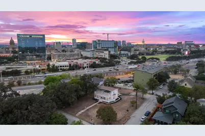 810 E 13th Street, Austin, TX 78702 - Photo 38