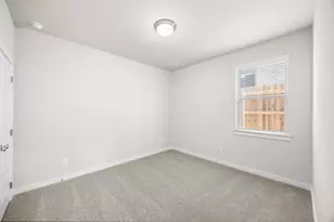 8010 Shining Flor Run, Lago Vista, TX 78645 - Photo 18