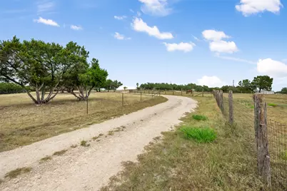 2400 W Fitzhugh Road, Dripping Springs, TX 78620 - Photo 26
