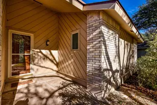 12916 Pegasus St, Austin, TX 78727 - Photo 8