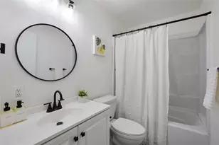 18801 Hogan Cir, Lago Vista, TX 78645 - Photo 10