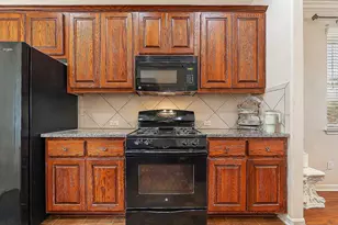 2716 Granite Hill Dr, Leander, TX 78641 - Photo 4