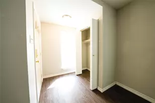 7312 Providence Ave, Austin, TX 78752 - Photo 14