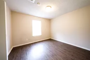 7312 Providence Ave, Austin, TX 78752 - Photo 8