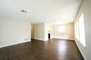 7312 Providence Ave, Austin, TX 78752 - Photo 2