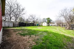 7312 Providence Ave, Austin, TX 78752 - Photo 16