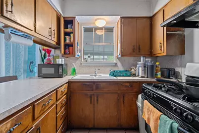 5803 Glenhollow Path, Austin, TX 78745 - Photo 4