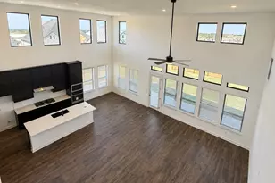 201 Archway Ln, Liberty Hill, TX 78642 - Photo 4