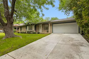 6902 Notre Dame Dr, Austin, TX 78723 - Photo 2