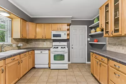 6902 Notre Dame Drive, Austin, TX 78723 - Photo 4