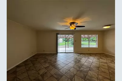 5806 Coventry Lane, Austin, TX 78723 - Photo 2