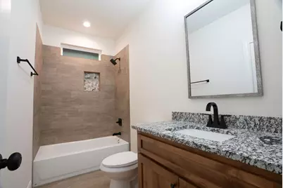 129 Callie Street, Smithville, TX 78957 - Photo 14