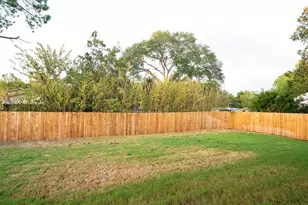 129 Callie St, Smithville, TX 78957 - Photo 20