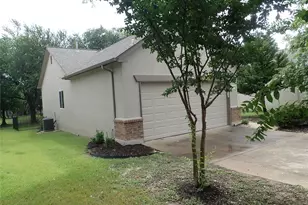 114 Plover Pass, Georgetown, TX 78633 - Photo 2