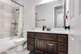 204 Lady Bird Ln, Georgetown, TX 78628 - Photo 22