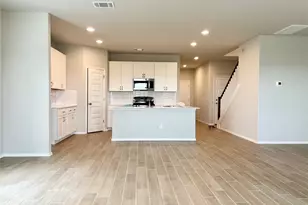 11624 Comano Dr, Austin, TX 78747 - Photo 6