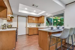 11012 Alhambra Dr, Austin, TX 78759 - Photo 10