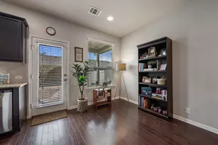 1044 Lost Pines Ln, Cedar Park, TX 78613 - Photo 10