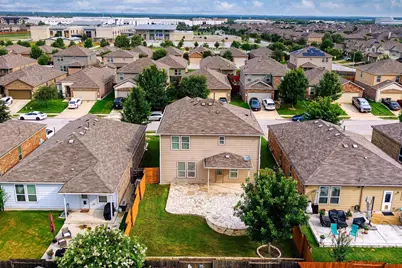 139 Palm Drive, Buda, TX 78610 - Photo 8