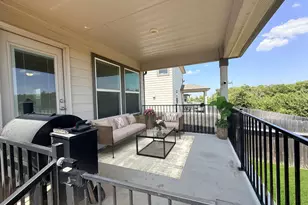320 Katie Elder Dr, Jarrell, TX 76537 - Photo 14