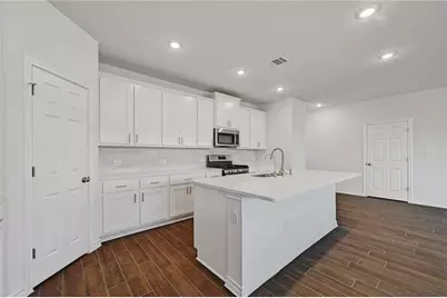 806 Pepperbark Loop, Buda, TX 78610 - Photo 10