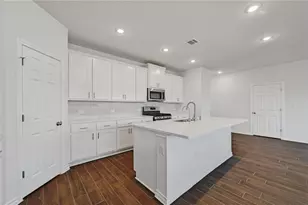 806 Pepperbark Loop, Buda, TX 78610 - Photo 10