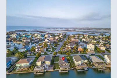 4303 Karankawa Way, Galveston, TX 77554 - Photo 32