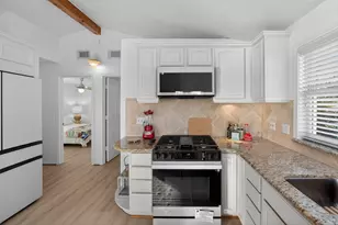 4303 Karankawa Way, Galveston, TX 77554 - Photo 12