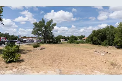 101 E South Street, Leander, TX 78641 - Photo 10