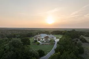 119 Creekside Trail, Spicewood, TX 78669 - Photo 1