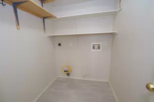 1161 Kentra Dr W, Pflugerville, TX 78660 - Photo 12