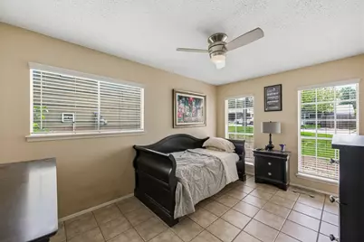 4910 Sylvandale Drive, Austin, TX 78745 - Photo 16