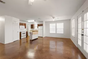 1225 Hilltop Dr, San Marcos, TX 78666 - Photo 2