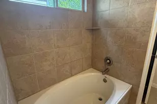 907 Sleepy Dell Ln, Austin, TX 78748 - Photo 16