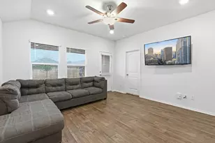 198 Andover Ln, Kyle, TX 78640 - Photo 12