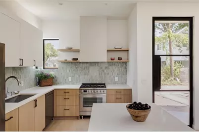 2206 Holly Street #2, Austin, TX 78702 - Photo 4