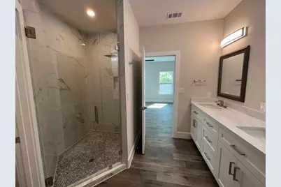 611 Sun Ray, Horseshoe Bay, TX 78657 - Photo 4