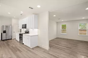 5405 Joe Sayers Ave, Austin, TX 78756 - Photo 10