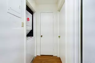 908 Poplar St, Austin, TX 78705 - Photo 8